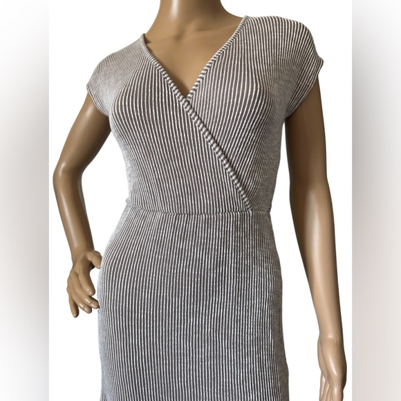 Caution To The Wind Dress Gray Sleeveless - Picture 7 of 9